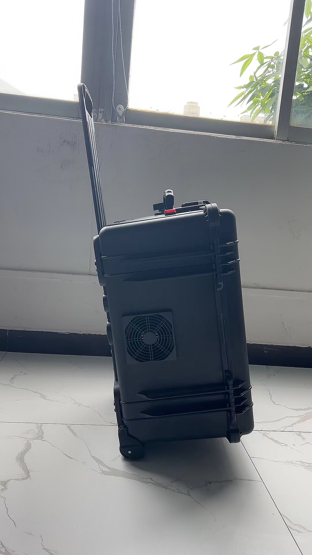 彬县手拉箱型移动通信干扰器